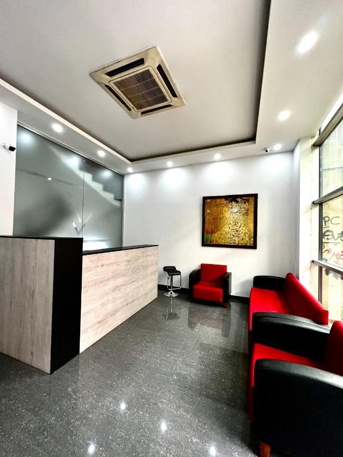 טביליסי Queen Hostel מראה חיצוני תמונה
